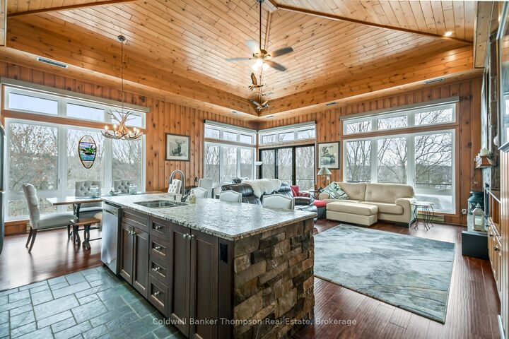 Property Photo:  22-301 Oakridge Deerhurst Drive  ON P1H 2E8 