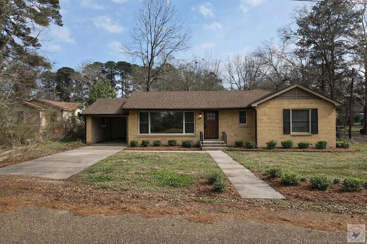 Property Photo:  202 Maple  TX 75551 
