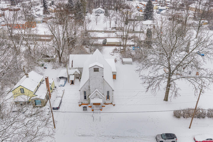 Property Photo:  2425 Kenilworth Avenue  OH 45505 