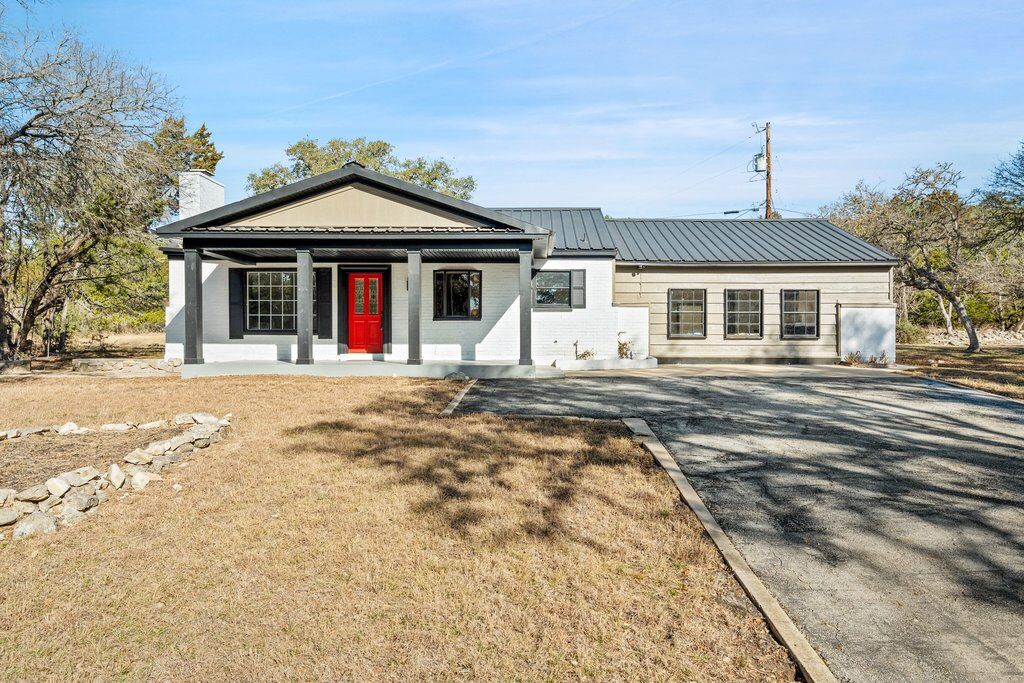 Property Photo: 234 Woodcreek Drive TX 78676