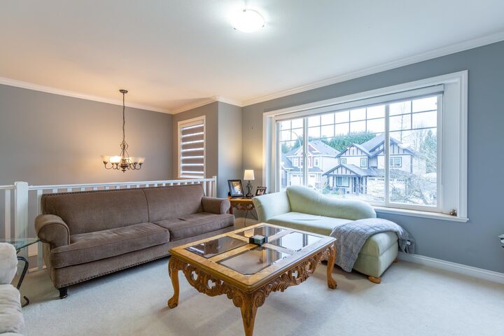 Property Photo:  32967 Egglestone Avenue  BC V2V 7R7 