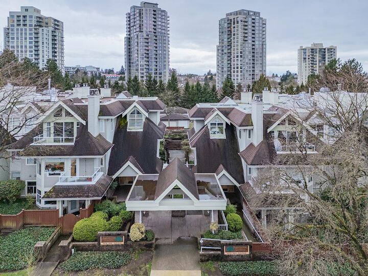 Property Photo: 3628 Rae Avenue 207 BC V5R 2P5