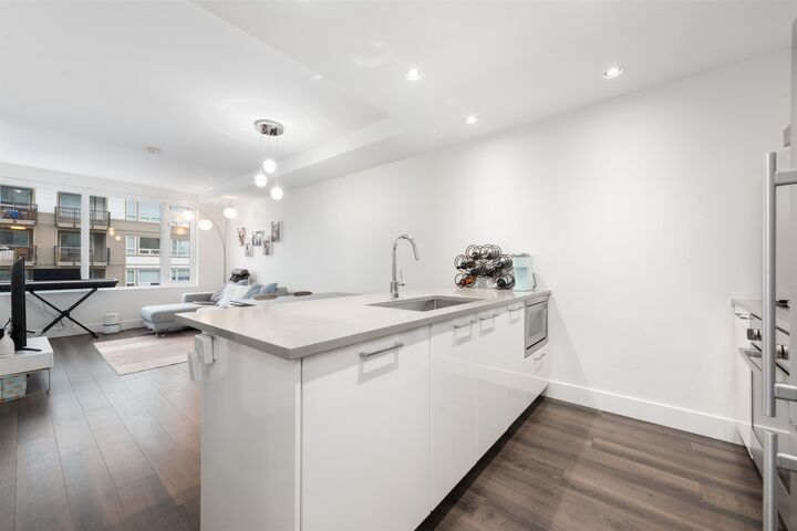 Property Photo:  10780 No. 5 Road 507  BC V6W 0B8 