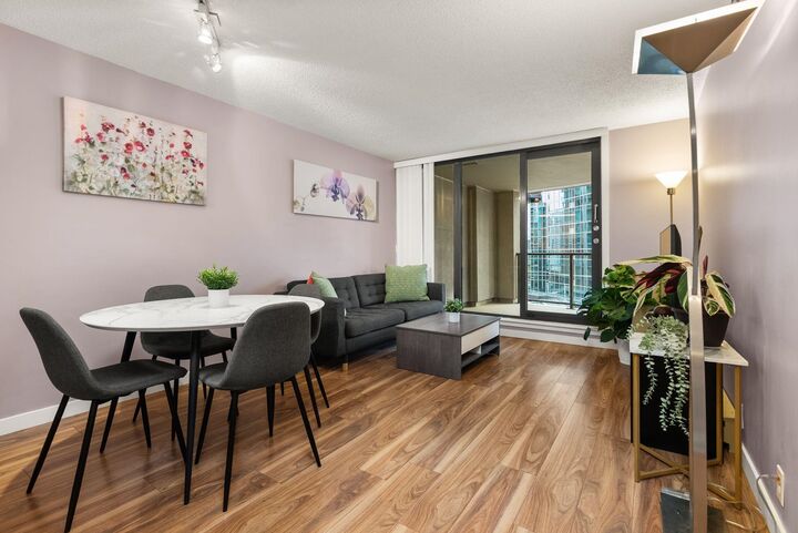 Property Photo:  789 Drake Street 504  BC V6Z 2N7 