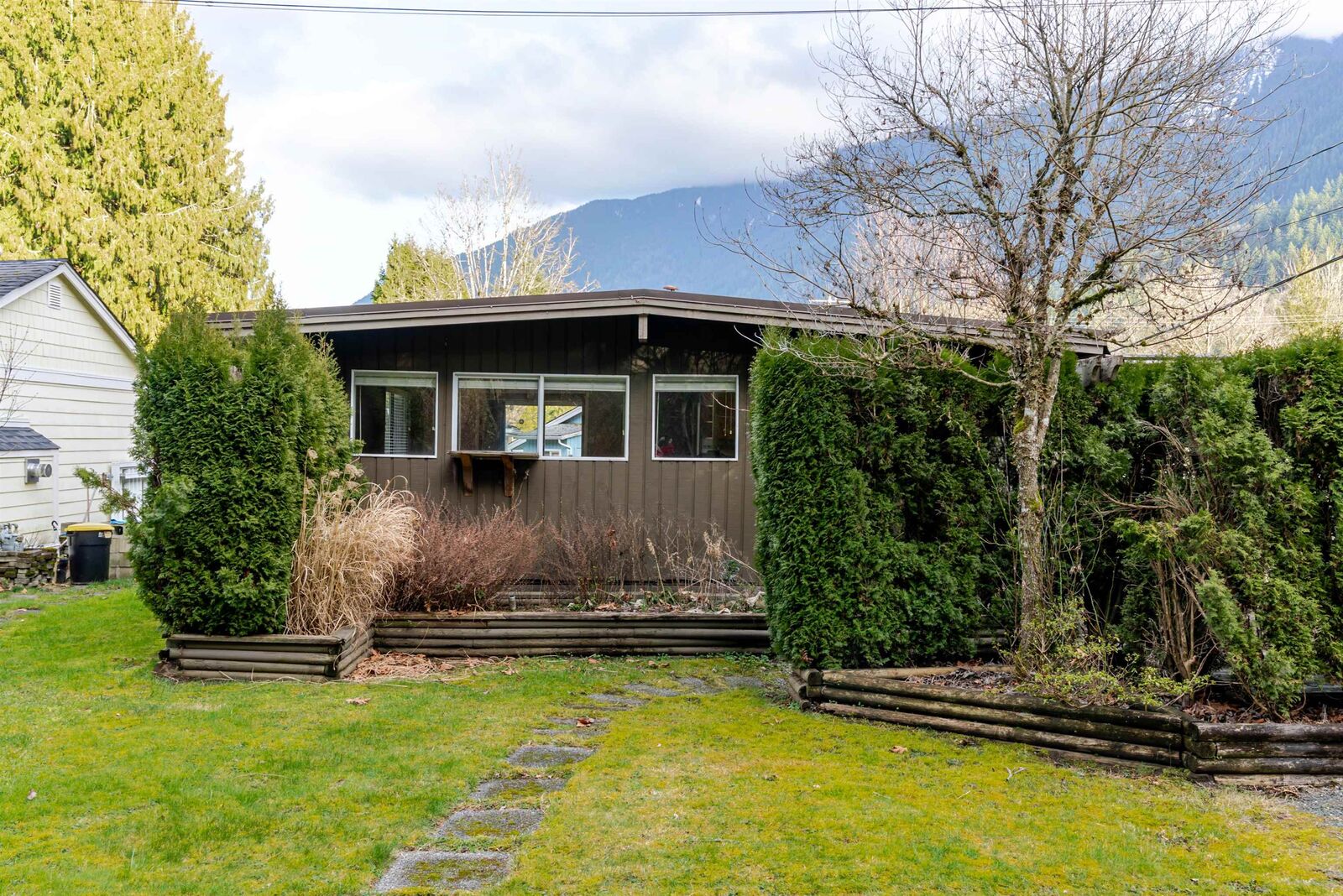Property Photo: 1876 Vera Road BC V2R 4X1