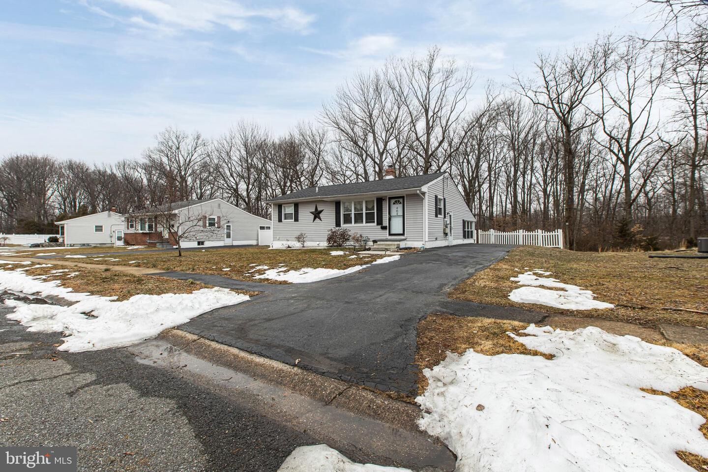 Property Photo:  404 Tamara Circle  DE 19711 