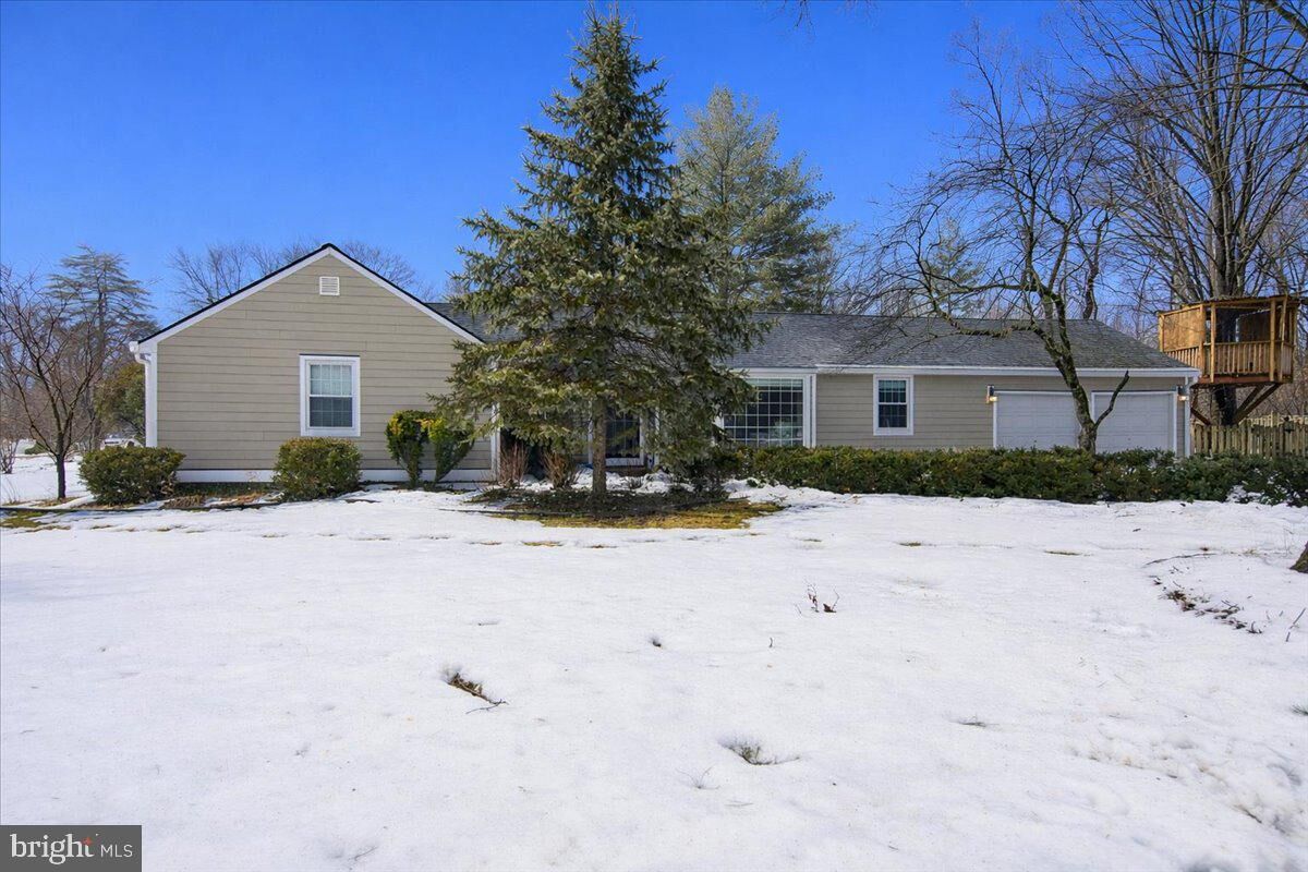Property Photo:  11 Baldwin Street  NJ 08534 