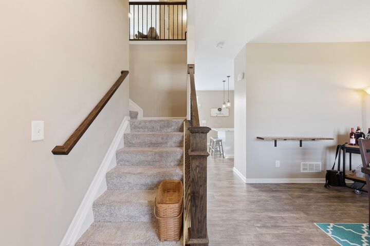 Property Photo: 657 Raab Street OH 43147