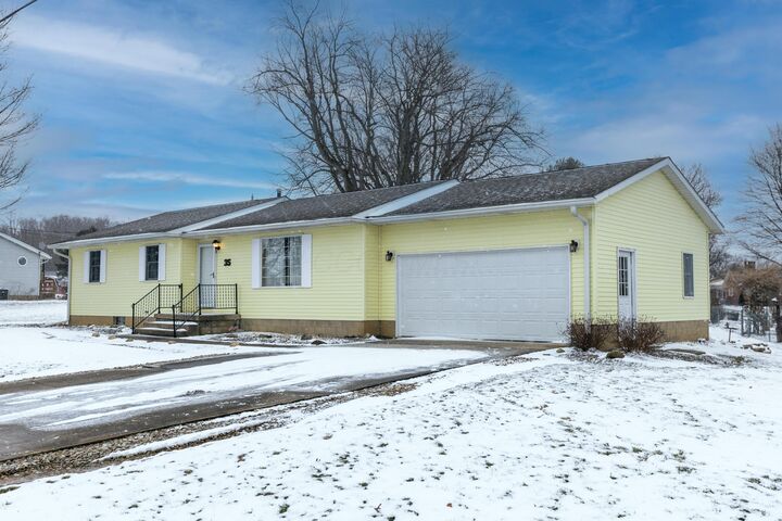 Property Photo: 35 W Mound Street OH 43019