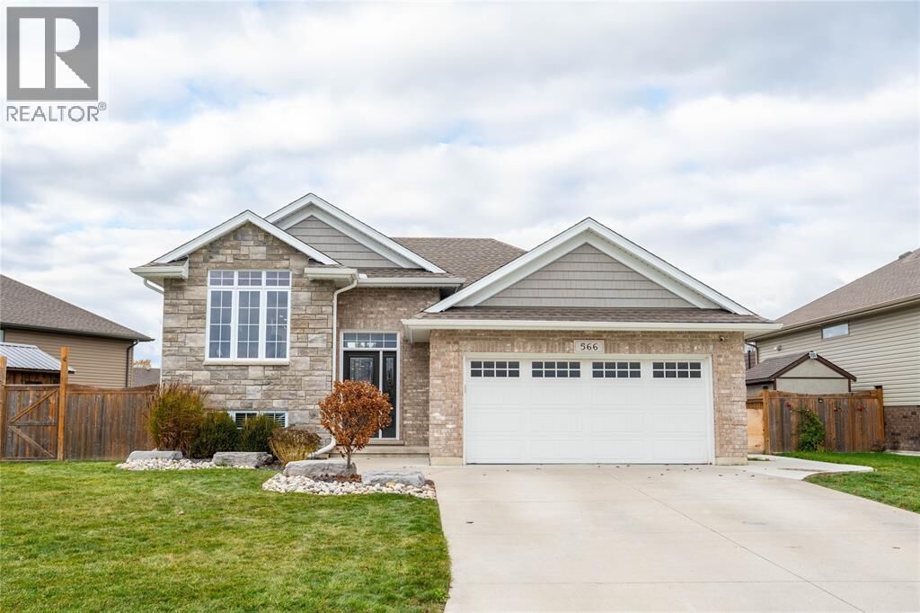 Property Photo:  566 Spokane Boulevard  ON N0N 1G0 