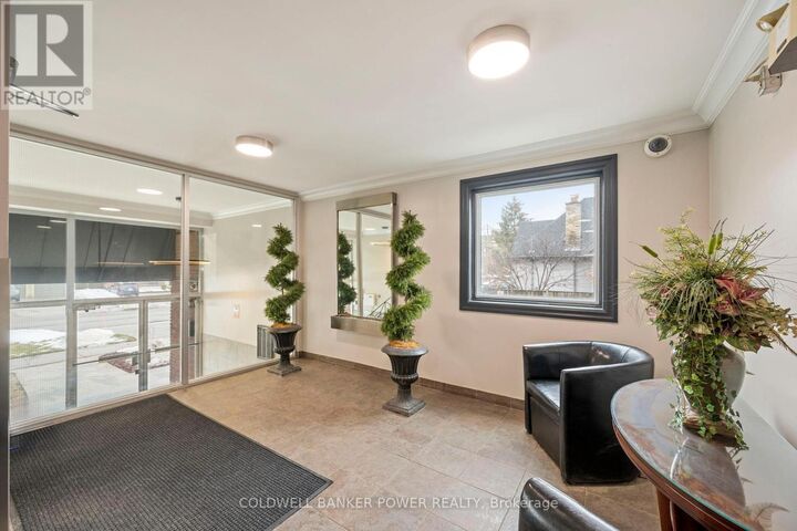 Property Photo:  570 William Street 403  ON N6B 3E9 