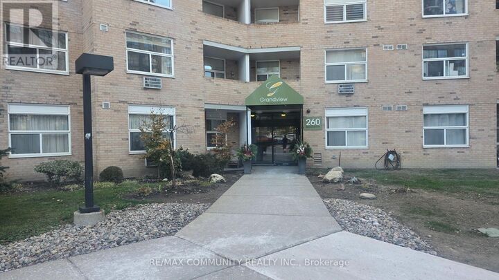 Property Photo: 260 Davis Drive 907 ON L3Y 7C3