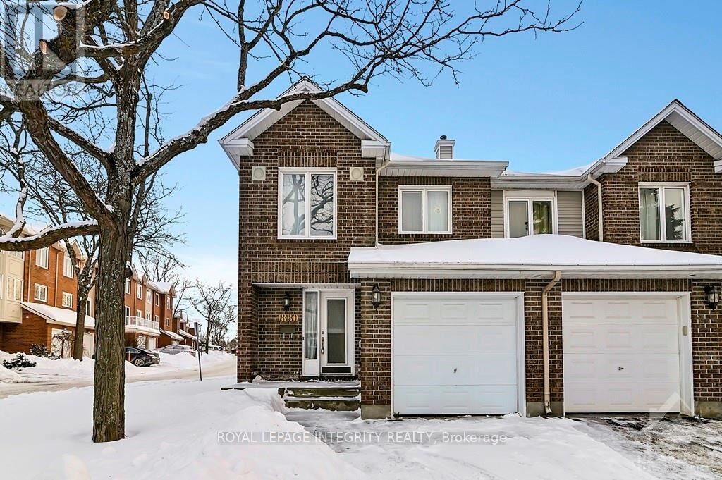 Property Photo:  1880 Summerfields Crescent 35  ON K1C 7B6 