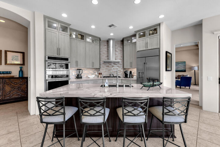 Property Photo:  21 Calle La Reina  CA 92270 