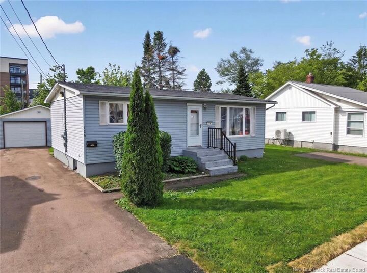124 Redmond Street — photo 1