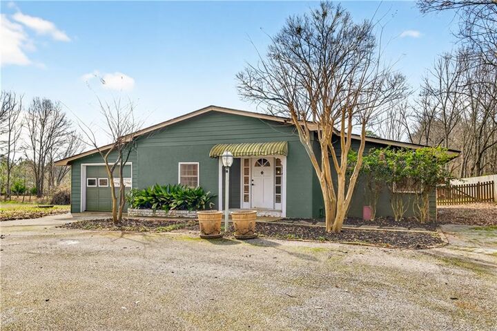 Property Photo: 4927 Salem Road GA 30016