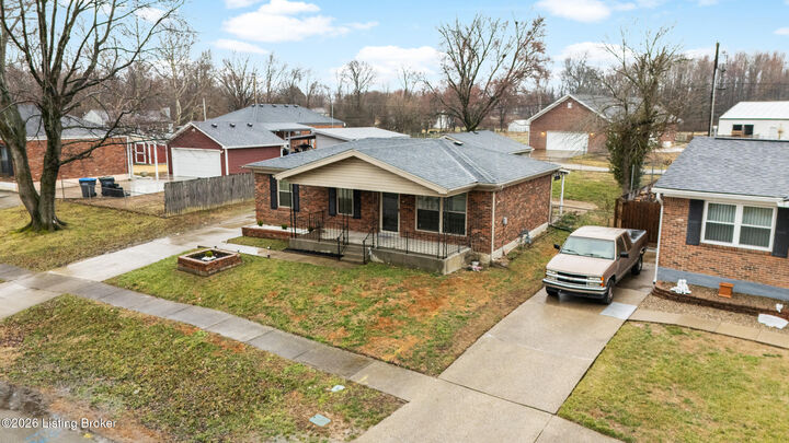 Property Photo:  3618 Ripple Creek Dr  KY 40229 