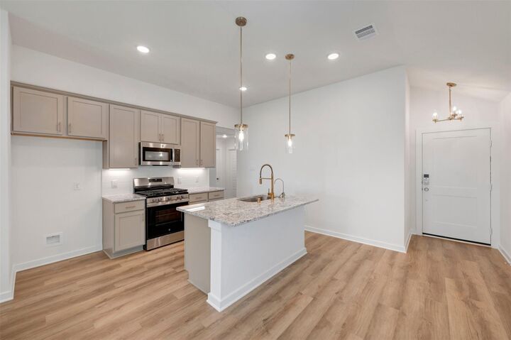 Property Photo: 3406 Fresh Bluestream Lane TX 77471