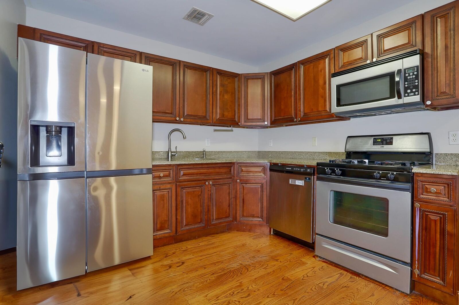 Property Photo:  135 38th St 509  NJ 07087 