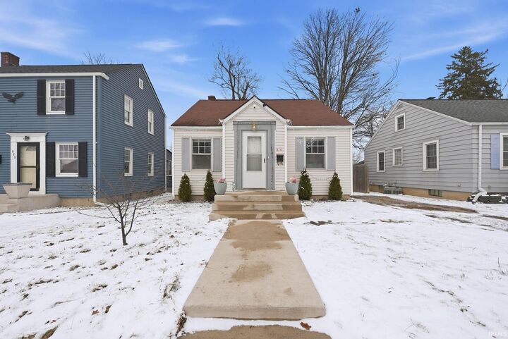 Property Photo:  816 Hofer Avenue  IN 46808 