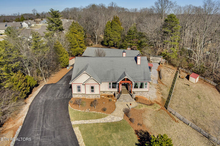 Property Photo:  2001 Beals Chapel Rd  TN 37772 