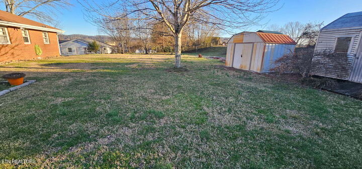 Property Photo:  7933 Ewing Rd  TN 37849 