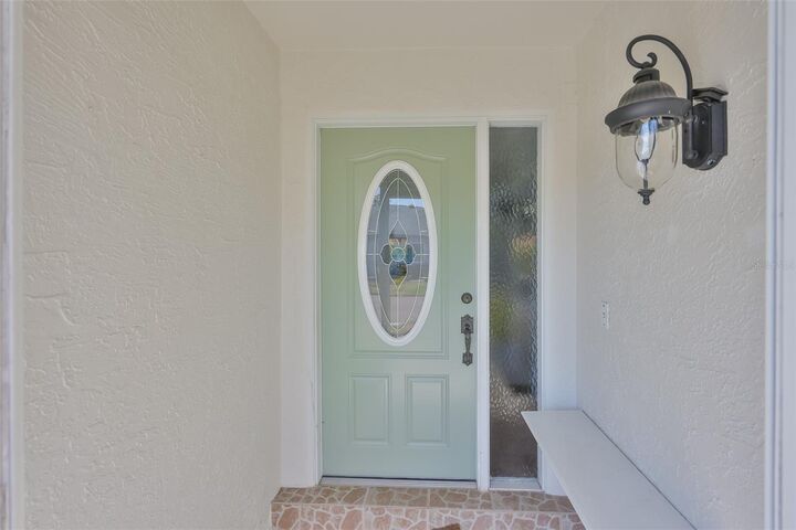 Property Photo: 1612 Leland Drive FL 33573