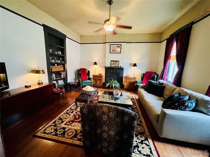 Property Photo:  611 Elm Street  MO 63090 