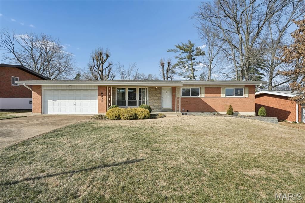 Property Photo:  9233 Queenston Drive  MO 63126 