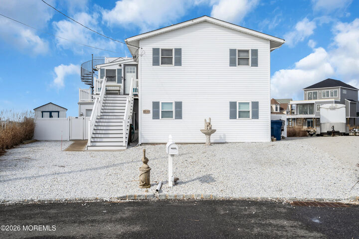 Property Photo:  728 Twin Lakes Boulevard  NJ 08087 