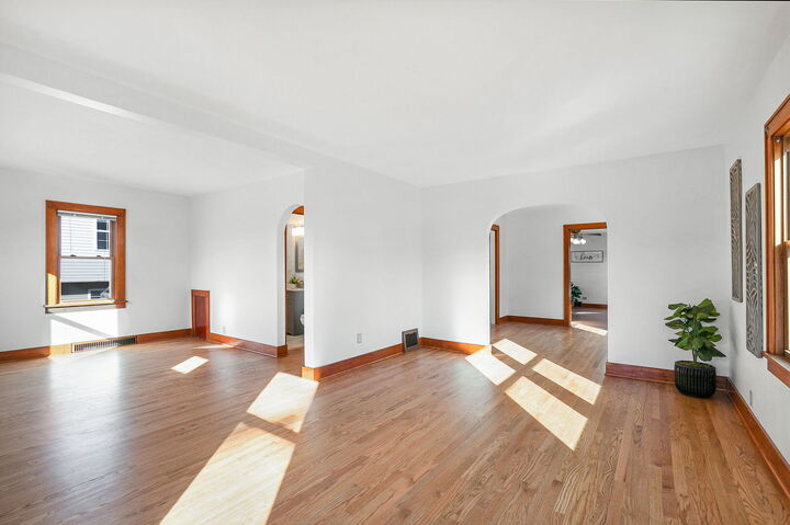 Property Photo:  349 S Lake Street  IL 60030 