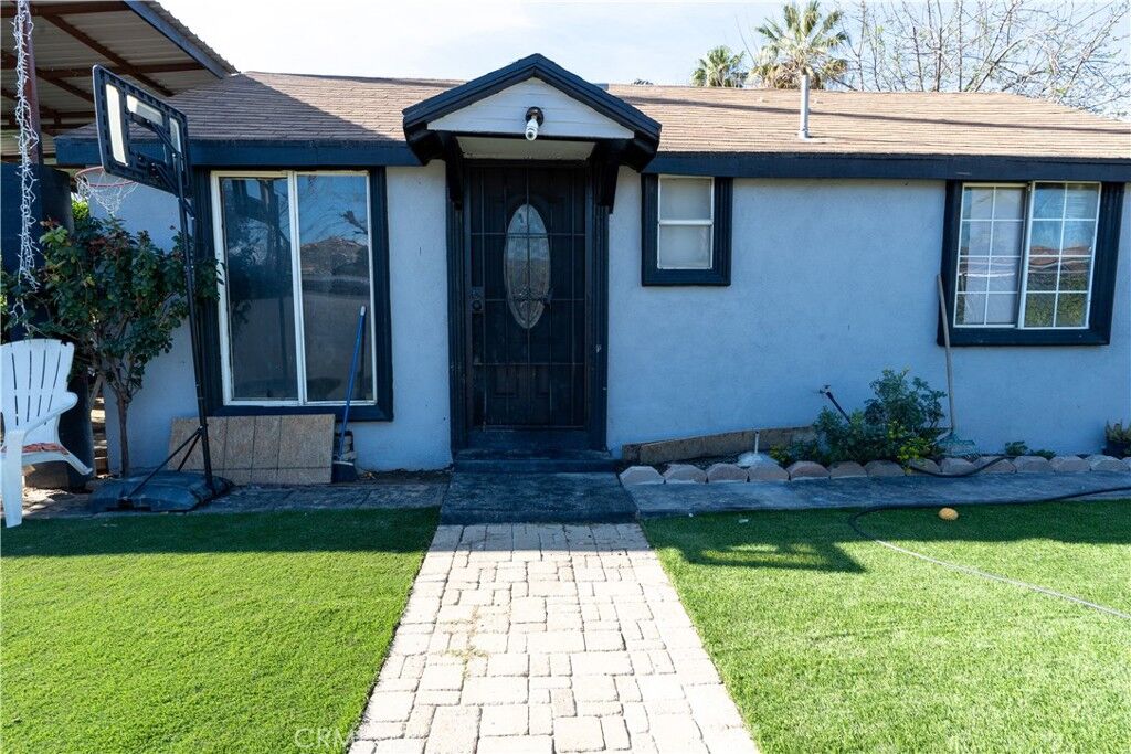 Property Photo: 3895 Twining CA 92509