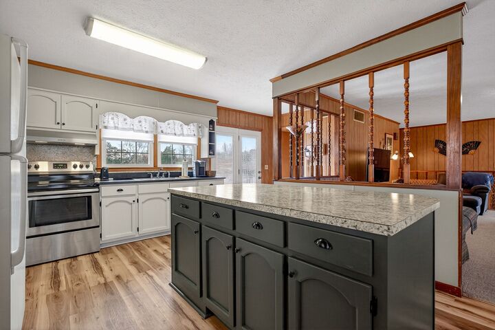 Property Photo:  468 Green Hill Rd  TN 37166 