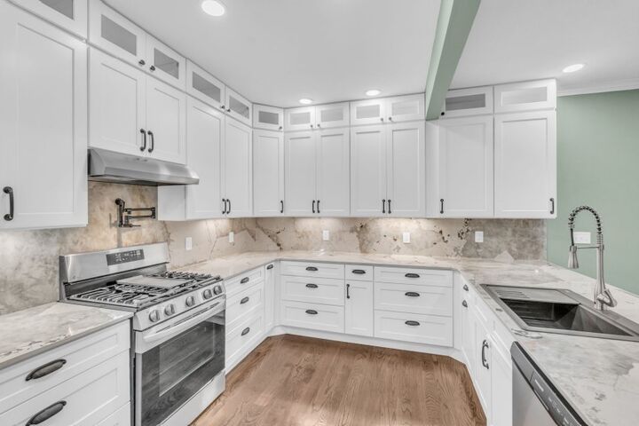 Property Photo:  2206 Hwy 48 S  TN 37055 