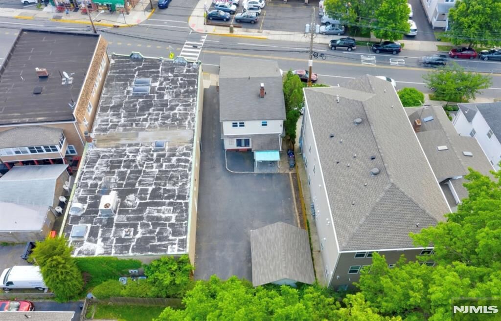 Property Photo:  106 Broughton Avenue  NJ 07003 