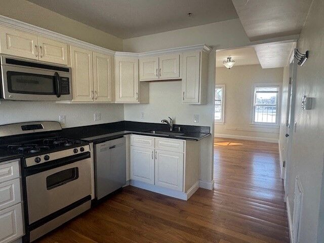 Property Photo:  290 Broadway 1  MA 02145 