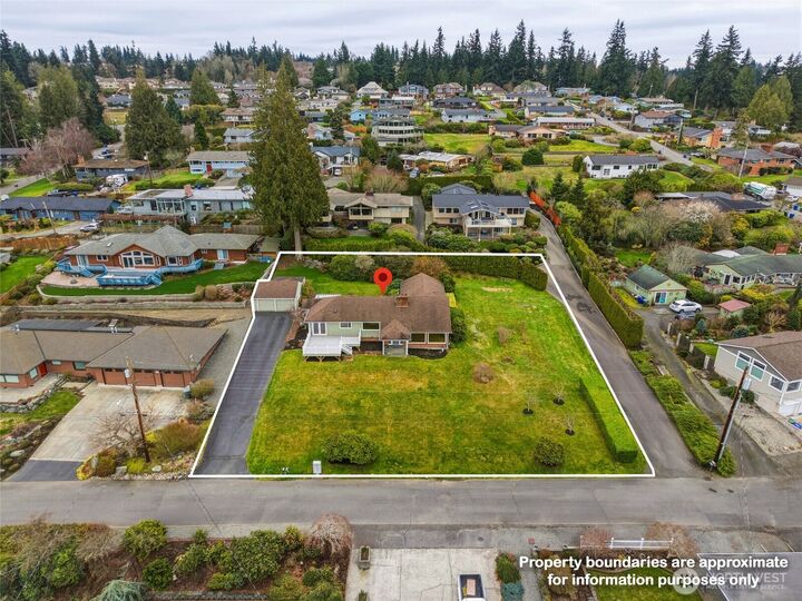 Property Photo: 2602 Hillside Lane WA 98203
