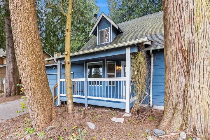 Property Photo: 7505 Bridge Place NE WA 98311