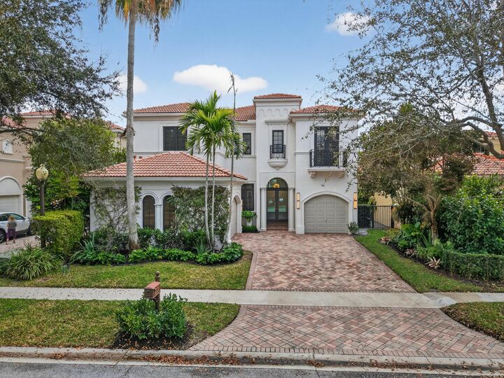 Property Photo: 17921 Villa Club Way FL 33496