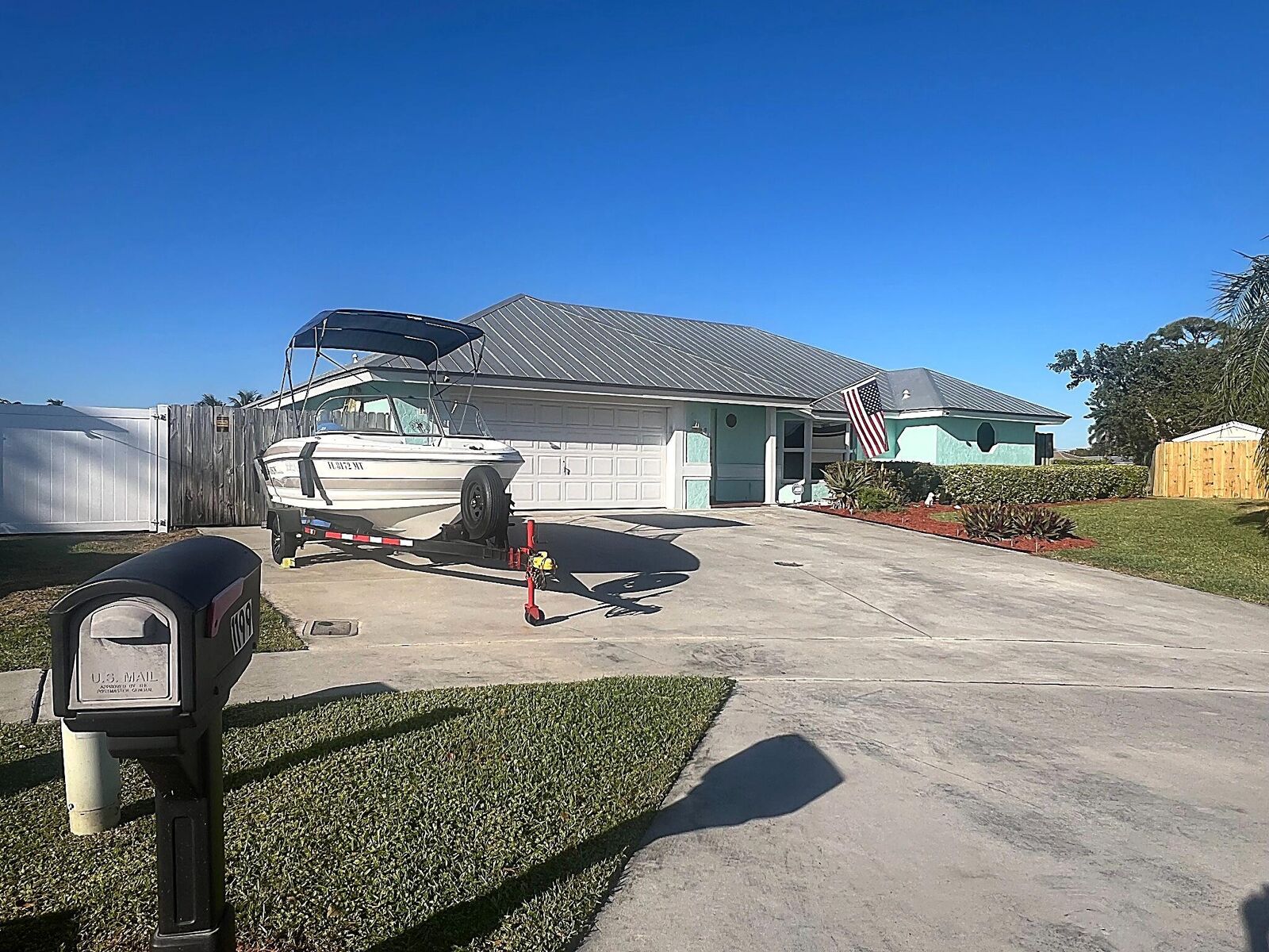 Property Photo:  1199 SW 25th Avenue  FL 33426 