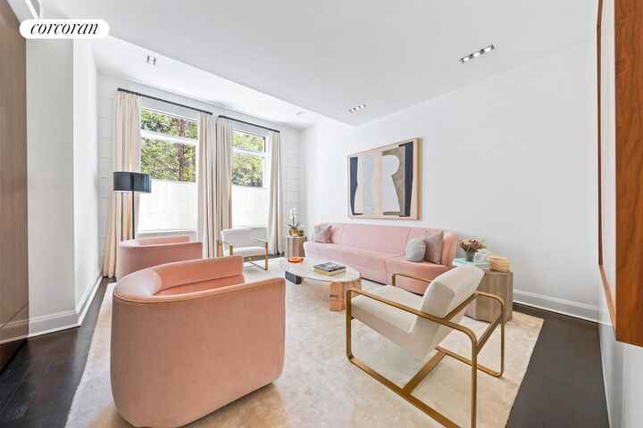 Property Photo:  170 E End Avenue M2  NY 10128 