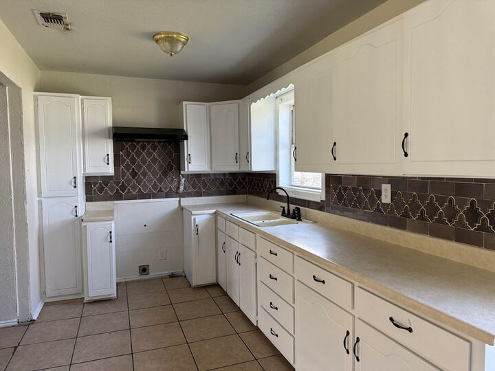 Property Photo: 110 Estella Drive TX 76903