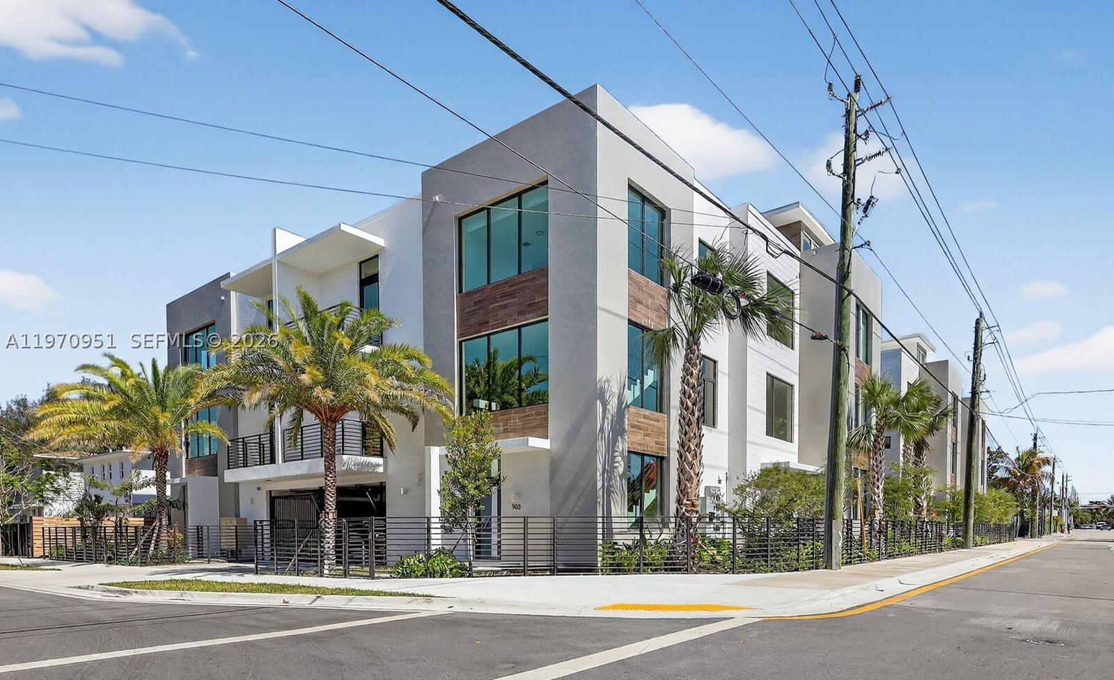 Property Photo: 529 NE 61st St FL 33137