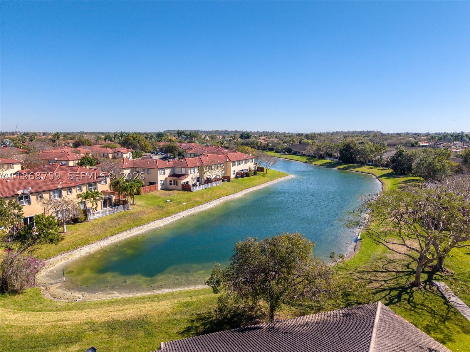 Property Photo: 1205 NE 32nd Ter FL 33033