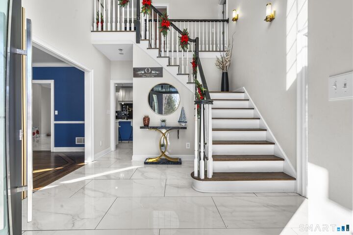 Property Photo:  13 Surrey Lane  CT 06468 