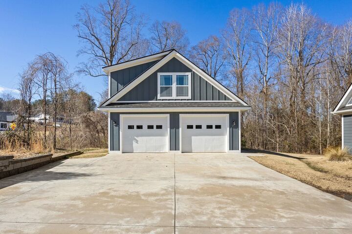 Property Photo: 814 Campobello Gramling School Road SC 29322