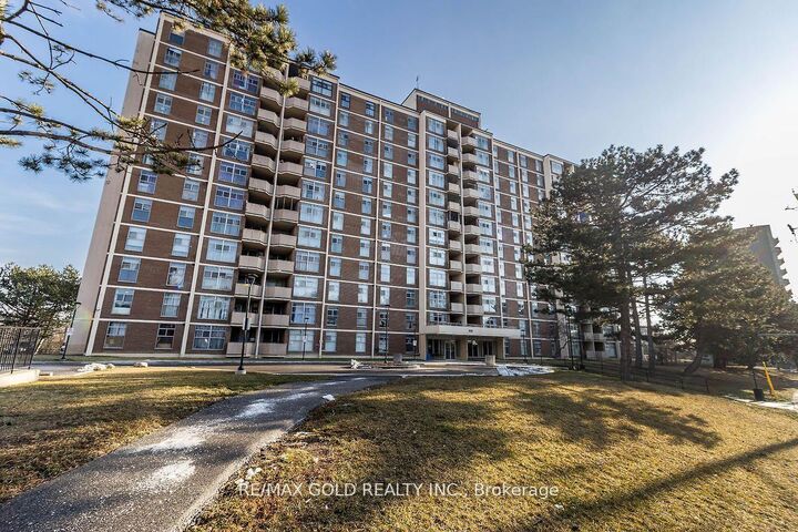 335 Driftwood Avenue 405 — photo 1