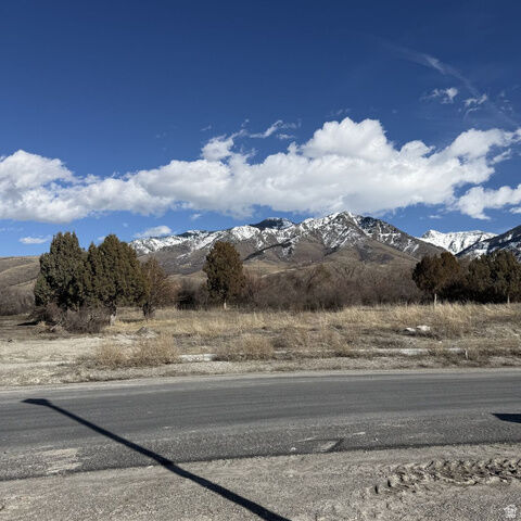 Property Photo:  680 N Cherry Creek Pkwy 6  UT 84333 