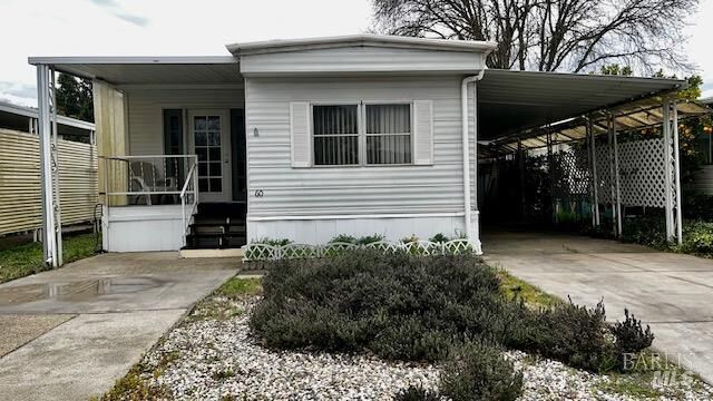 Property Photo:  660 Leslie Street 60  CA 95482 