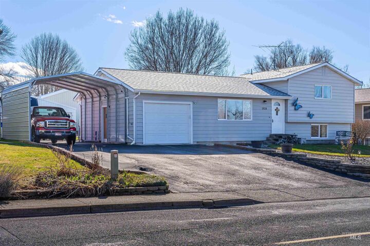 Property Photo:  1928 Powers Ave  ID 83501-0000 